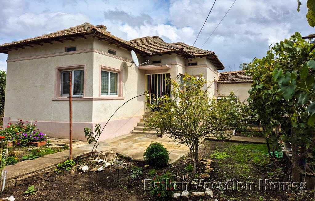 Продава се Къща в с. Василево, Област Добрич - 90 кв.м за 389 €/кв.м - Снимка #15