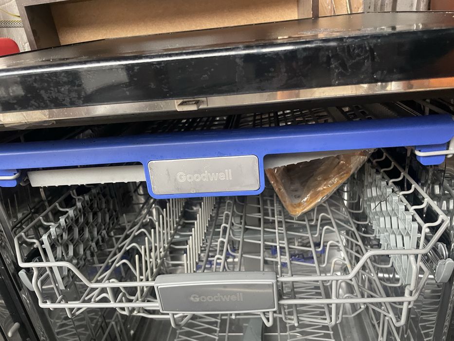Продается посудомоечная машини Goodwell в хорошем состоянии