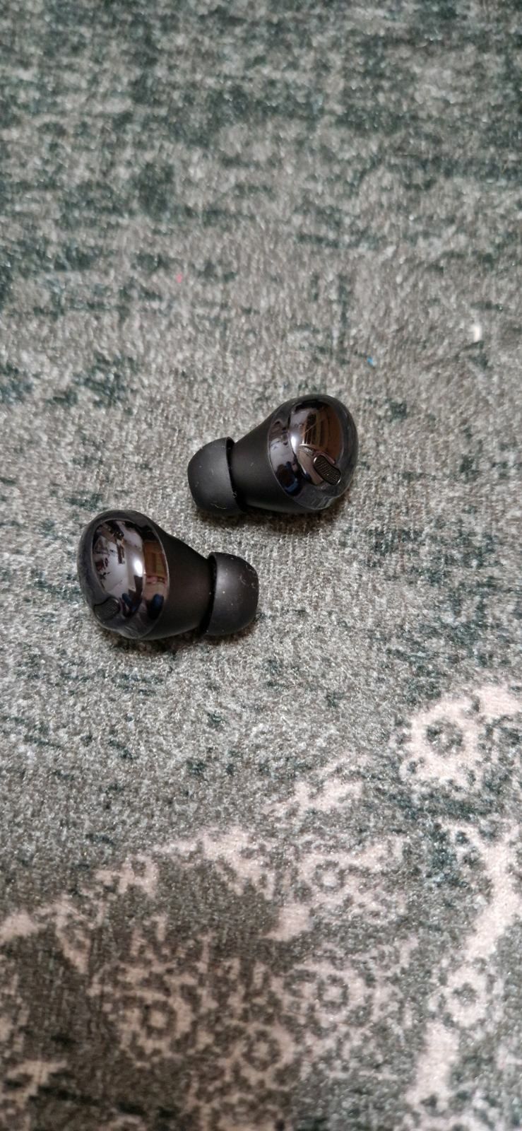 Безжични слушалки Samsung Galaxy Buds Pro + калъфче