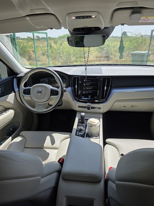 VOLVO XC 60 B4 2020 Mild Hybrid AWD Business Executive
