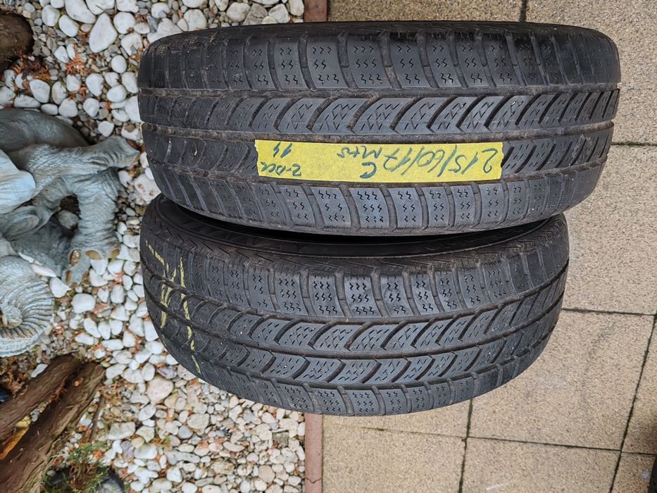 Vând cauciucuri 215/60/17 C M+S 2 buc