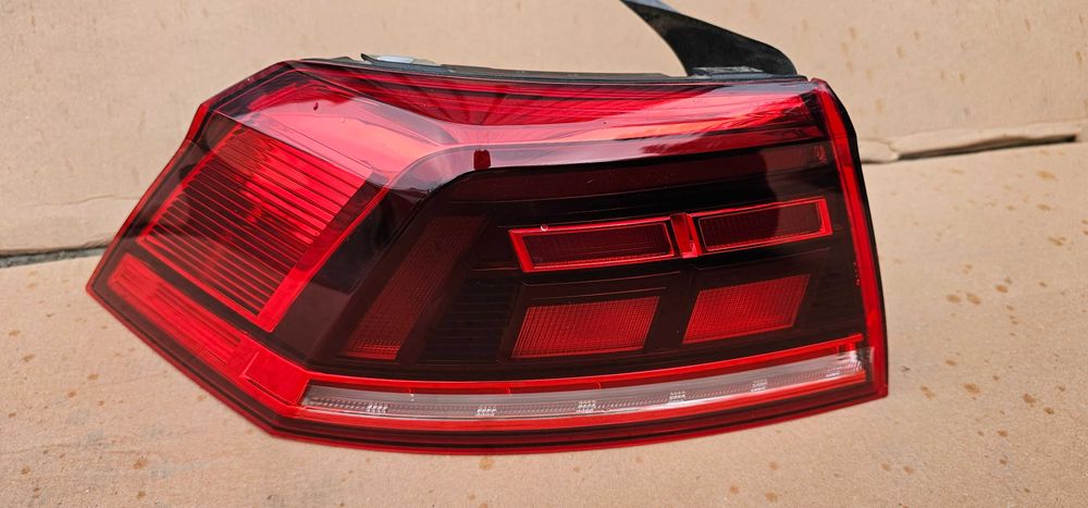 Stop stanga VW Passat B8 Facelift LED sedan 2019 2020 2021 2022