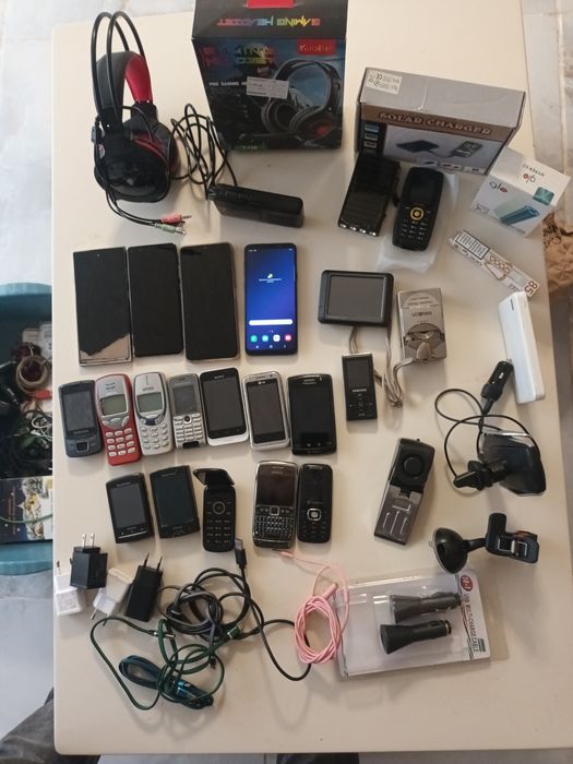 Здравей Те продавам работешти телефони и неработешти