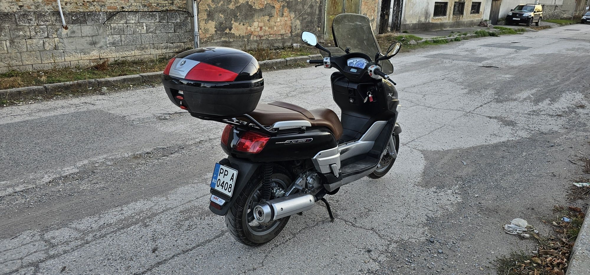 Скутер Yamaha 300