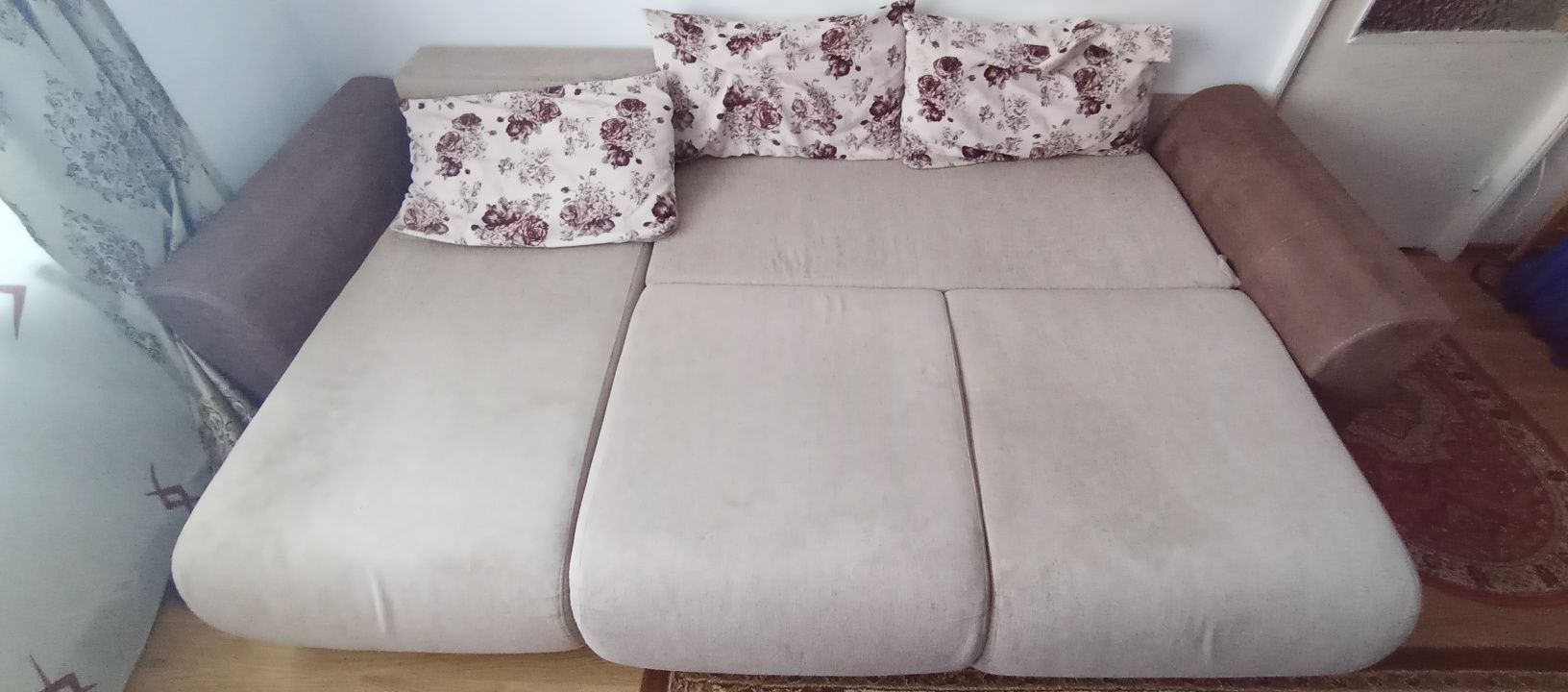 coltar sufragerie trei locuri extensibil