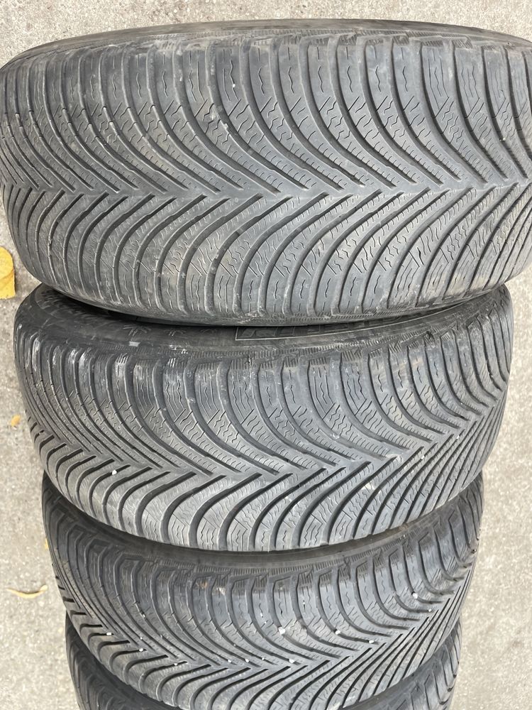 215/55 R16 4бр зимни гуми