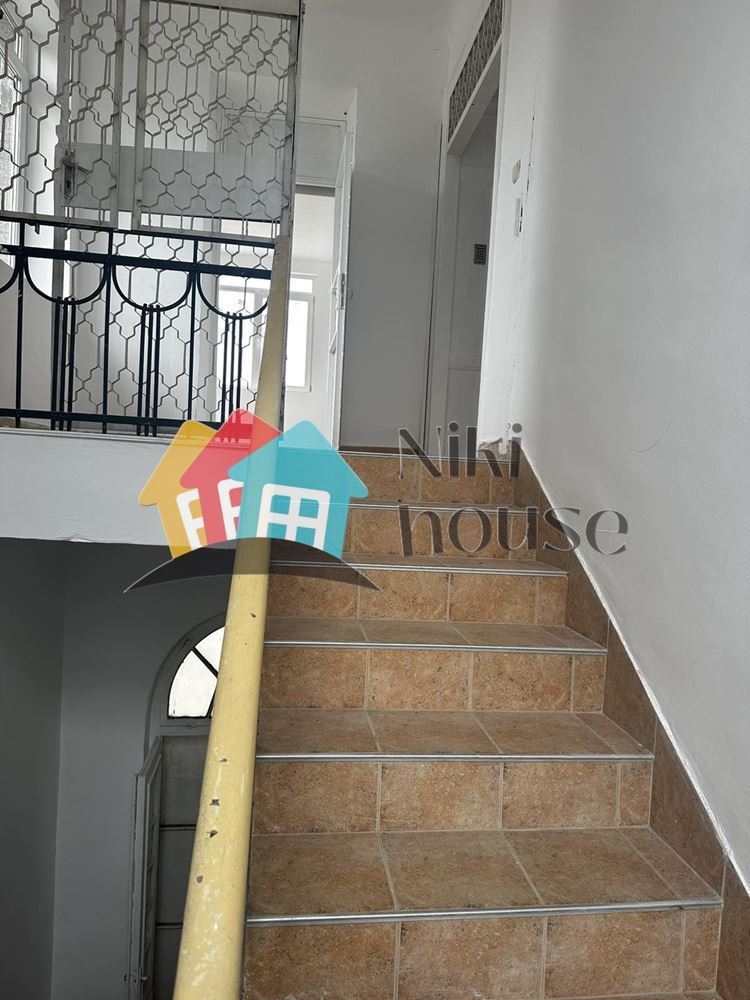 Дава се под наем Офис в Варна, Галата - 230 кв.м за 1300 € - Снимка #3