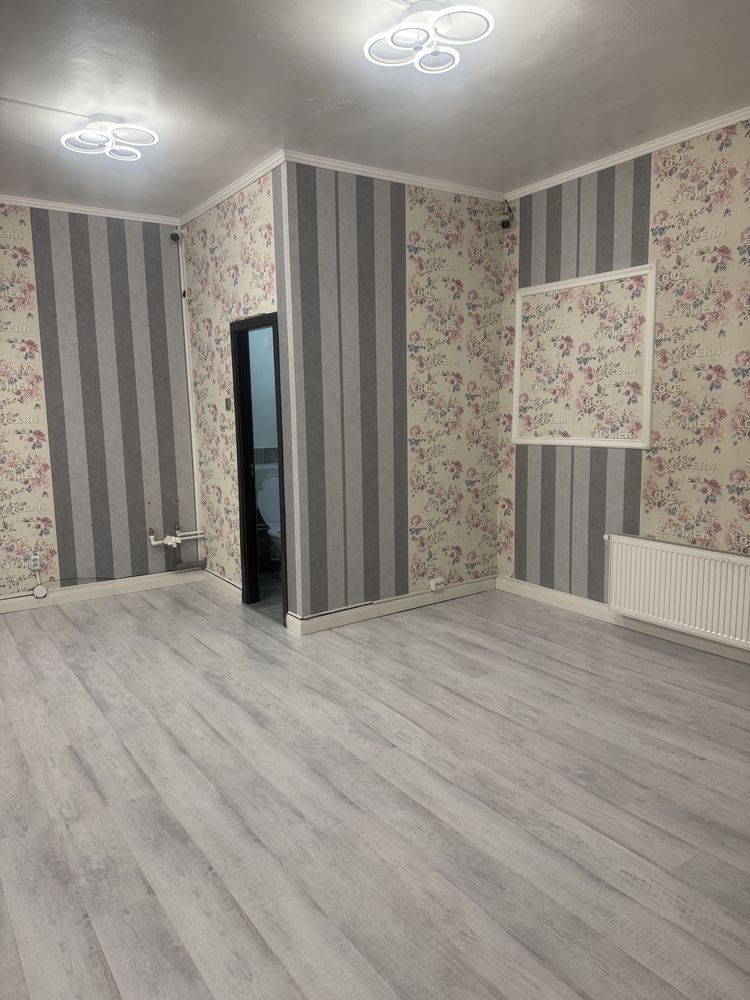 Vand spatiu comercial Rm Valcea
