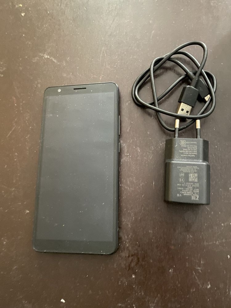 Смартфон ZTE Blade L210