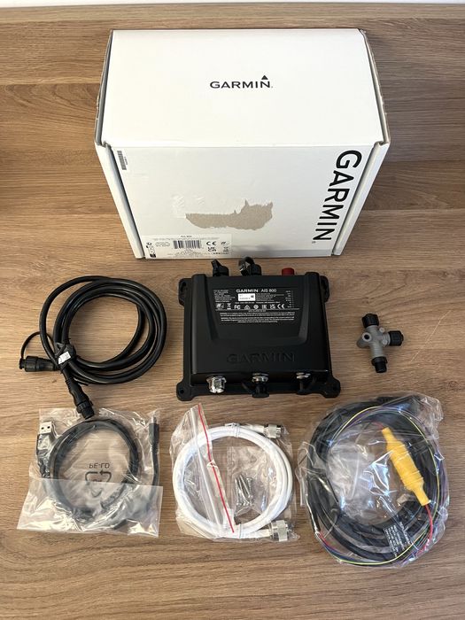 Transceiver Blackbox Garmin AIS 800, Compatibil VHF 315i - Nou!