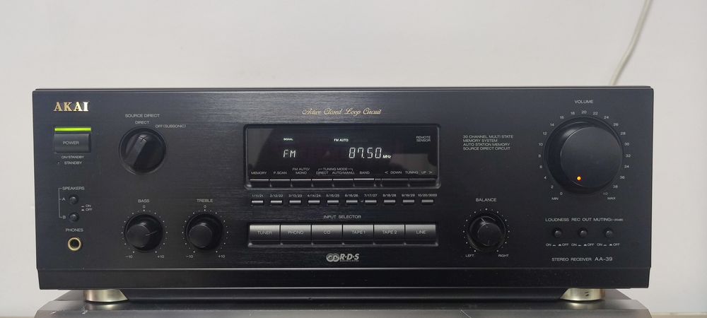 Receiver Akai Amplituner
