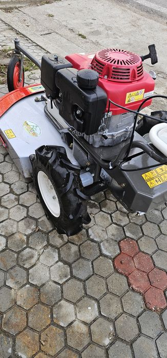 Tocator profesional resturi vegetale,distrugător vegetație honda
