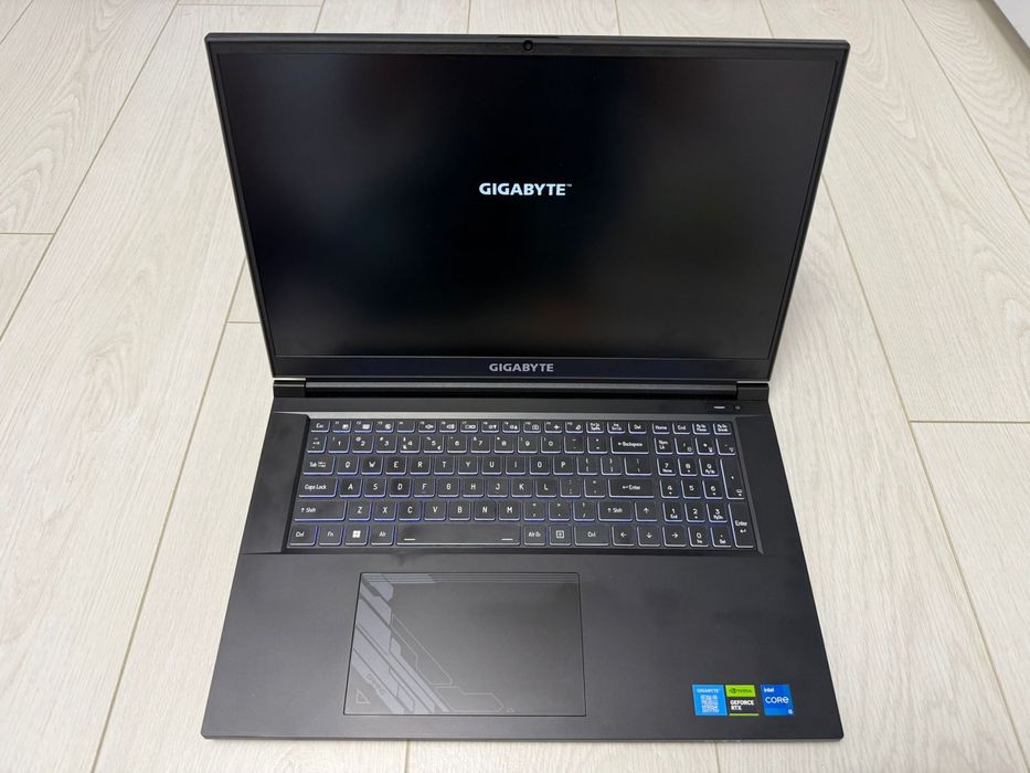 Laptop Gigabyte G7 MF