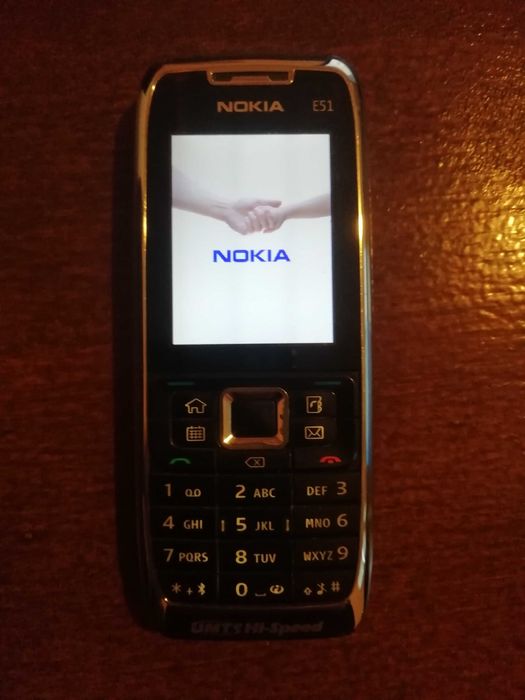 Мобилен телефон Nokia E51 /Нокиа Хром