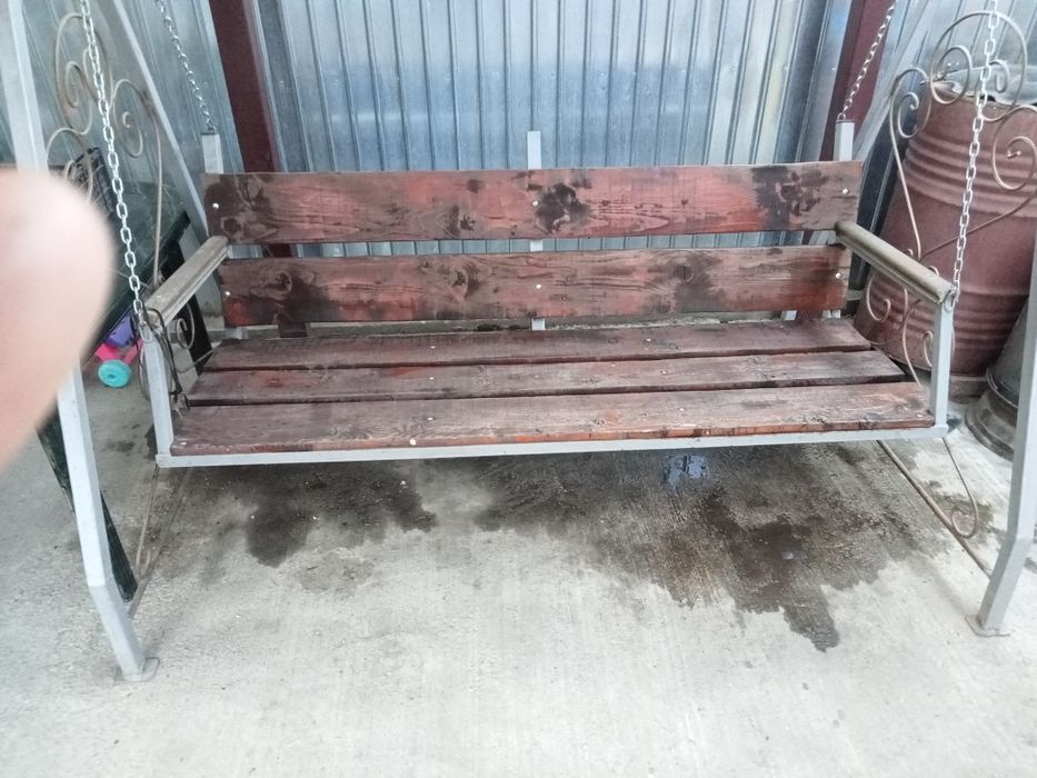 Leagăn curte din țeavă