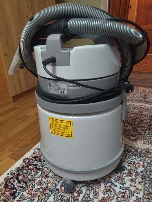 Продам пылесос для сухого использования