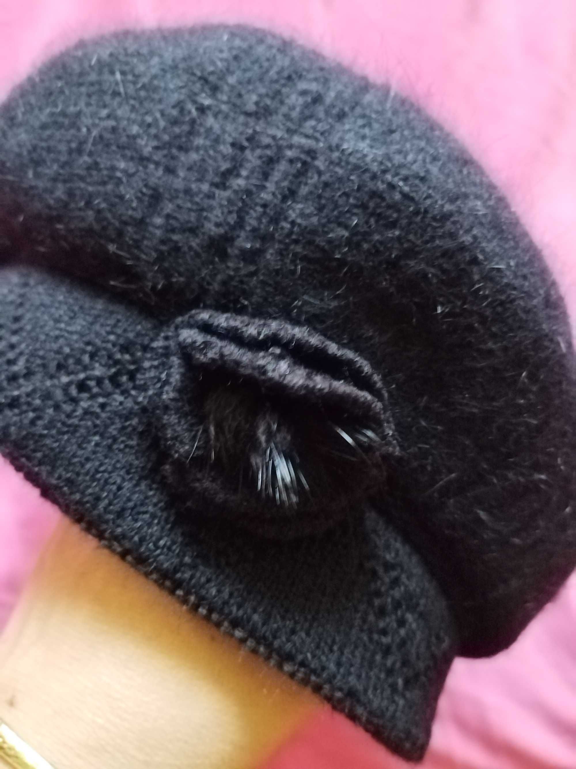 Caciula dama neagra, iarna cu căptusala. Marime universala. Ancora 50%