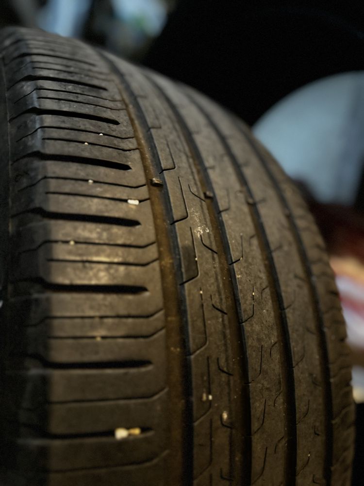 Гуми Continental 275/45/20 V XL 2 + 1 гуми