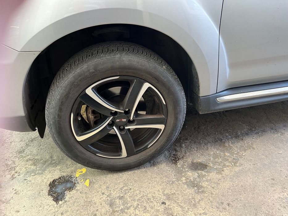 Jante Shark 225/60 R17 H cu cauciucuri Continental