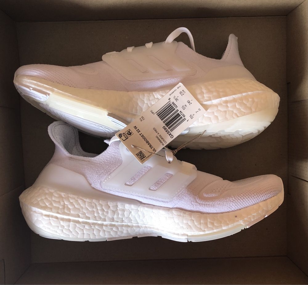 НОВИ Adidas Ultraboost 22 W ОРИГИНАЛНИ дамски маратонки 38,5/24,5см