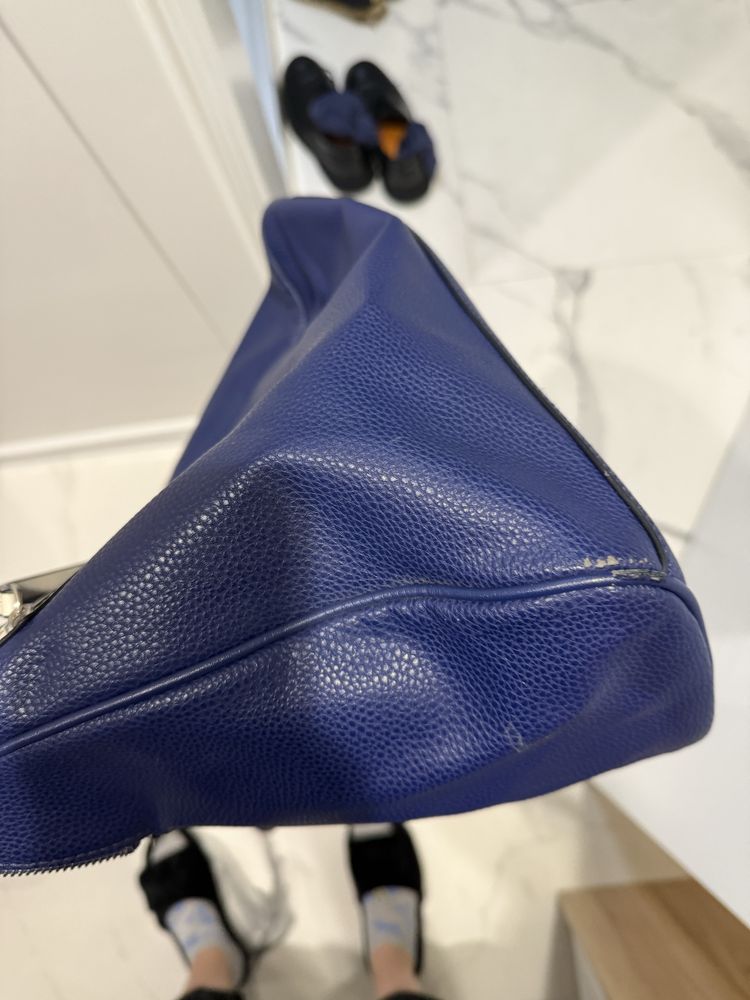 Дамска чанта Guess