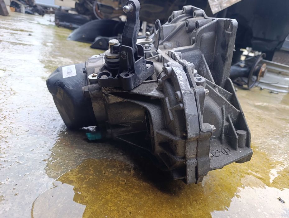 Скоростна кутия за Рено клио MK4  1.2I - 82010652__ (JH3)