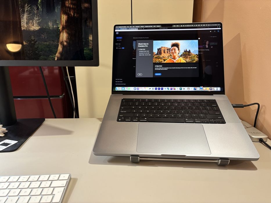 Macbook pro 16 m1 max 64gb/8tb