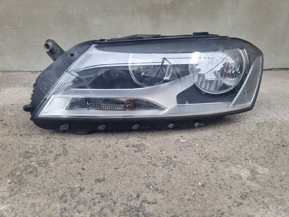 Преден ляв фар Пасат б7