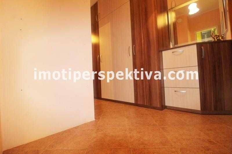 Продава се Тристаен апартамент в Пловдив, Център - 68 кв.м за 2011 €/кв.м - Снимка #8