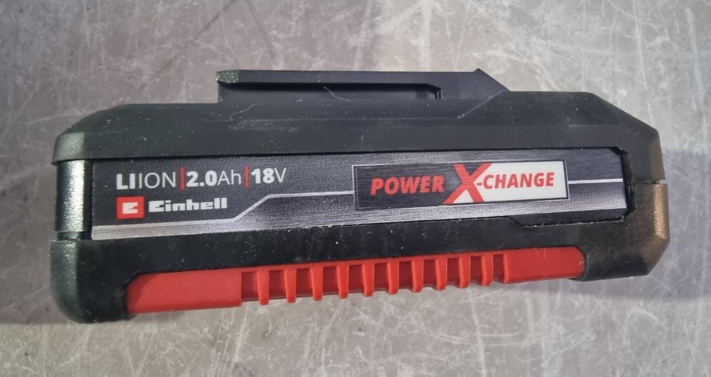 Комплект Einhell зарядно с батерия 18v 2A
