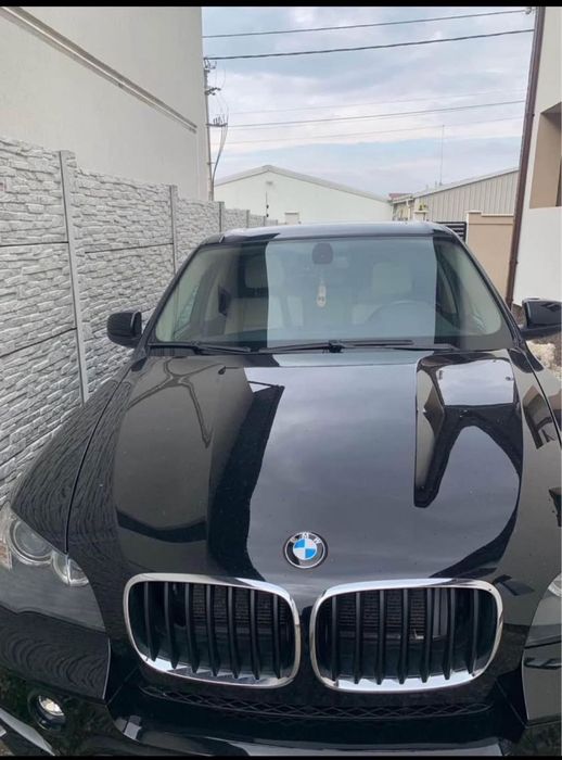 Vând BMW x5 an 2010