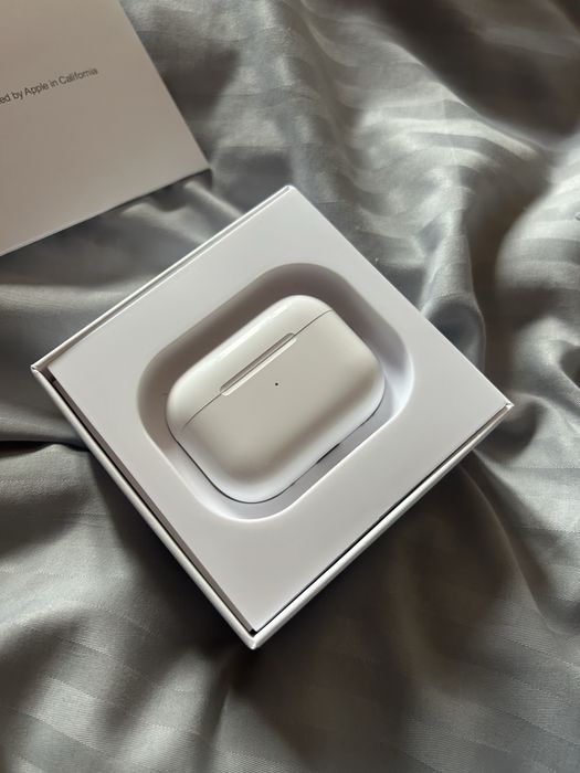 Air pods pro 2 ( USB - C ) autentice