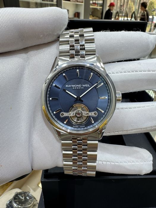 Raymond Weil freelancer