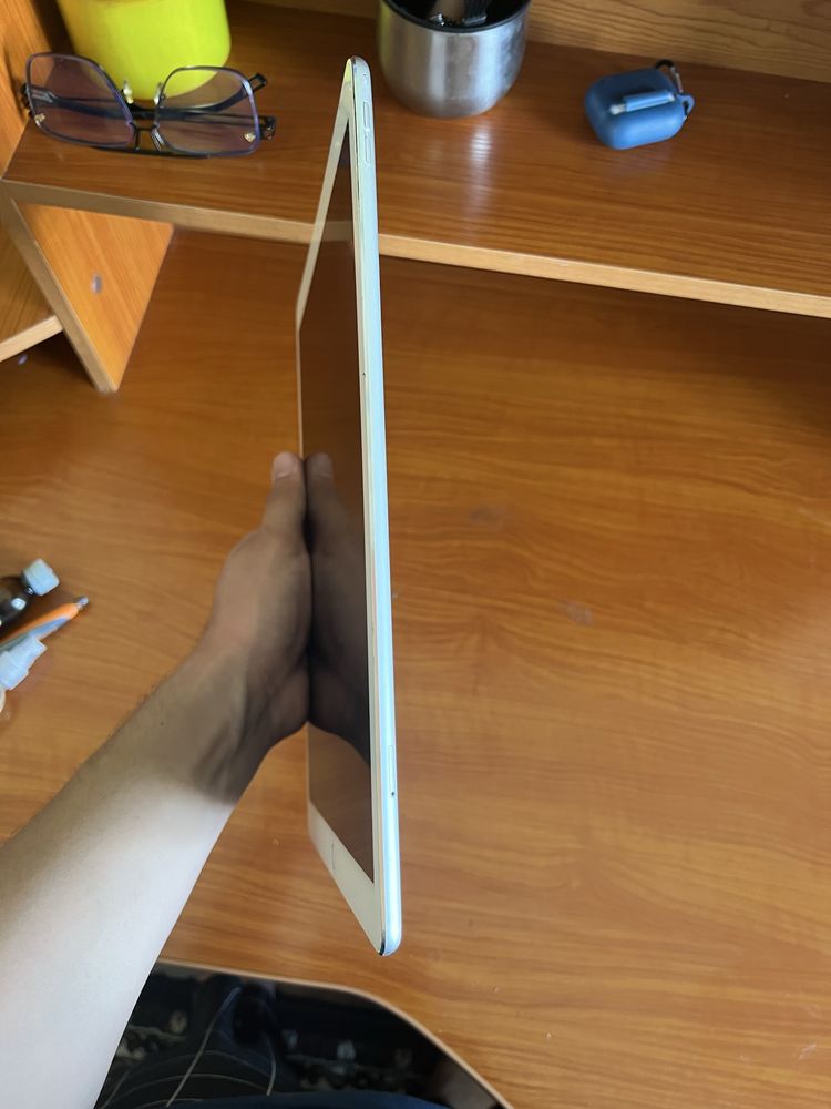 iPad Pro 12.9 SIM+Wi-fi Sotladi