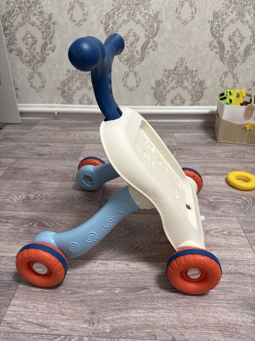 Каталка для малышарика