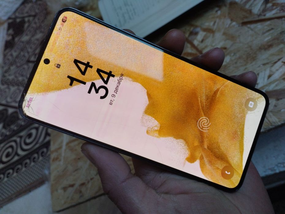 Самсунг с 22 в комплексті сам телефон