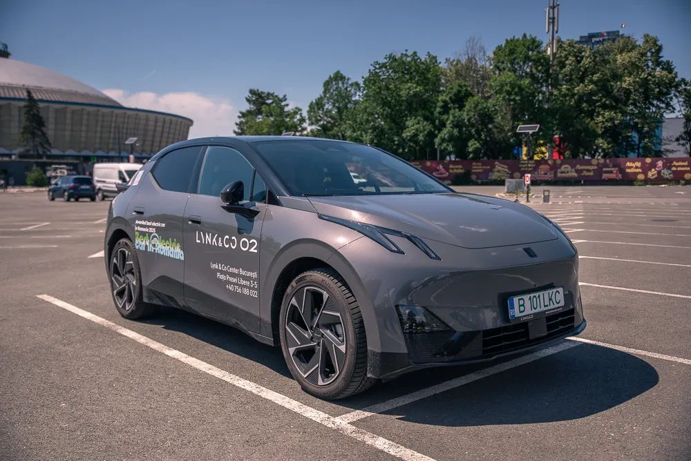 Lynk&Co 02 Lynk & Co 02 MY2025, echipare MORE,Test Drive Car (Primul Proprietar)