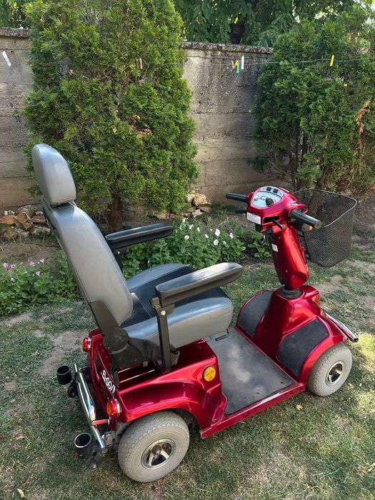 Scuter electric pentru vârstnici