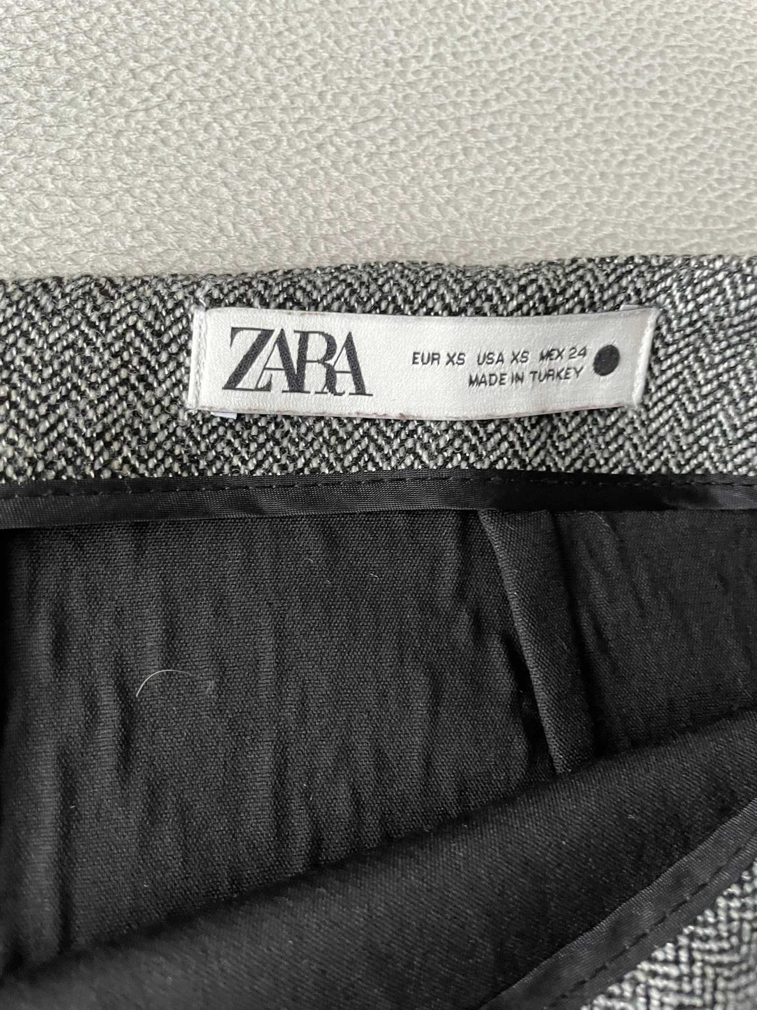 Zara Дълга зимна пола, XS размер