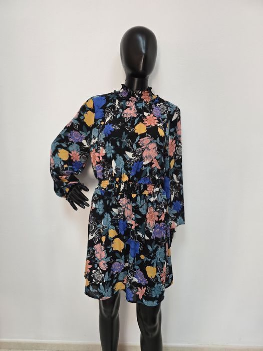 Рокля Gina tricot