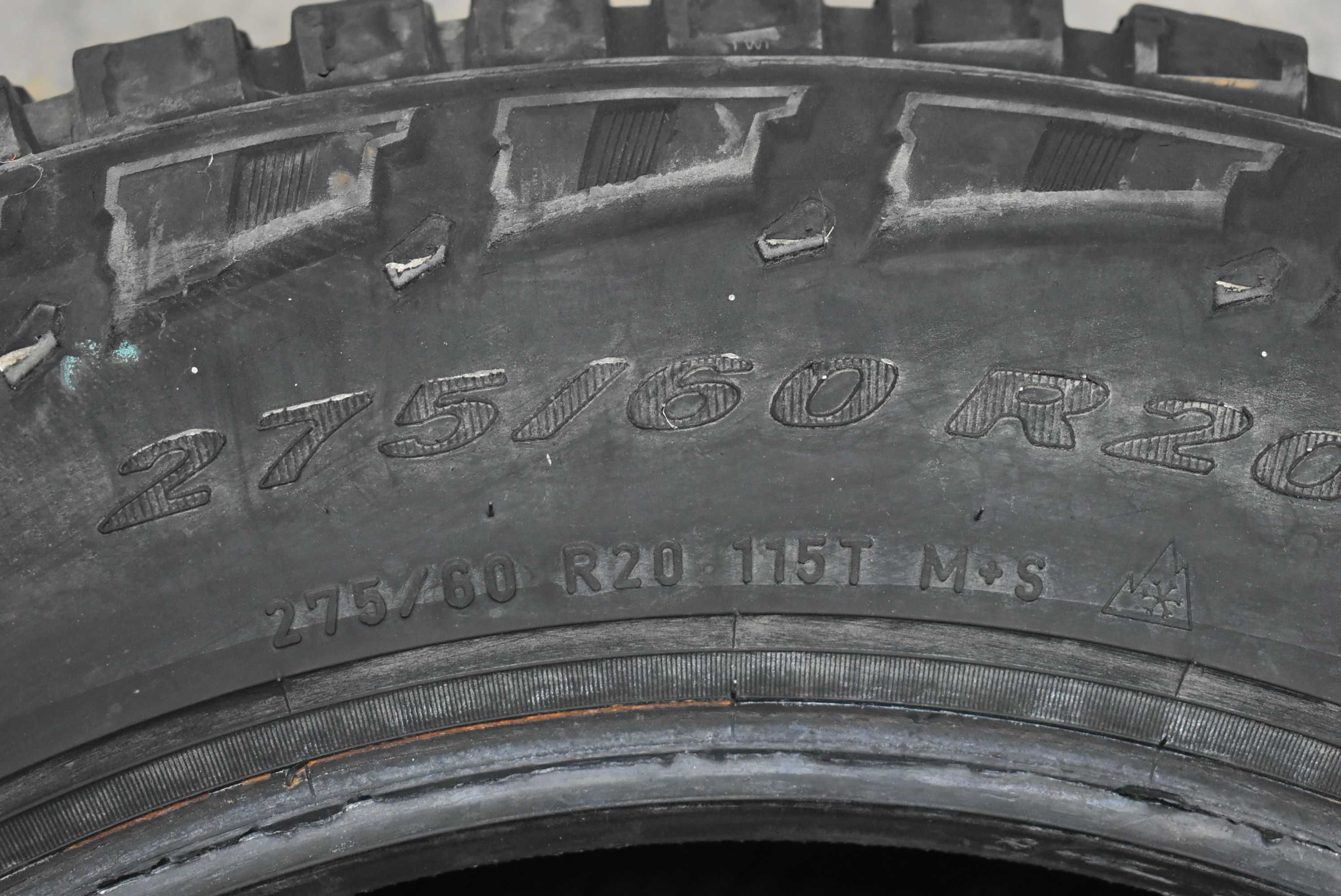 1бр. Гума 275/60/20 All TERRAIN