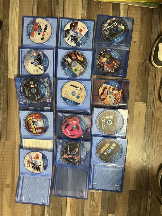 Vand jocuri de ps4