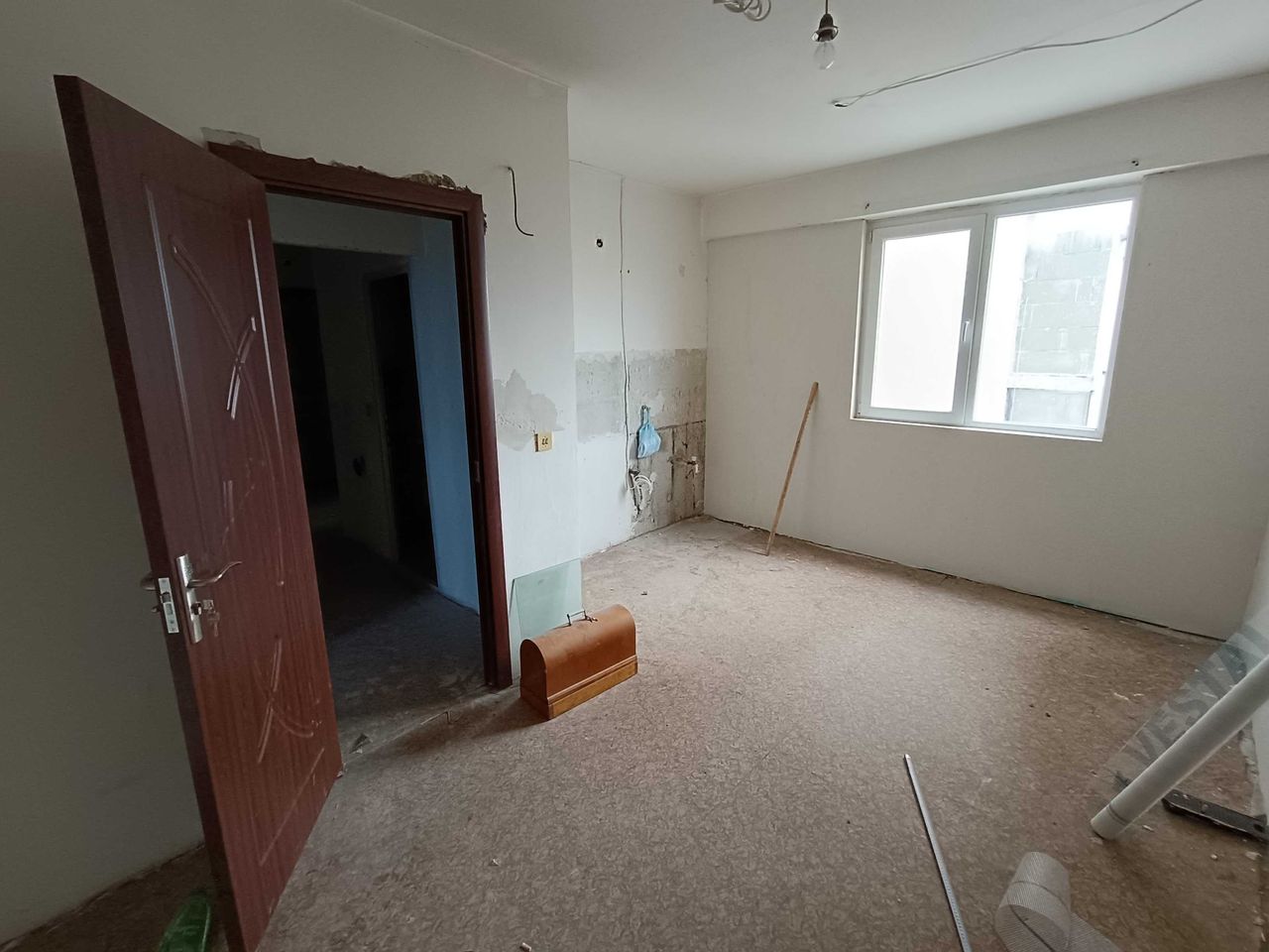 Продава се Двустаен апартамент в Разград, Орел - 74 кв.м за 758 €/кв.м - Снимка #5