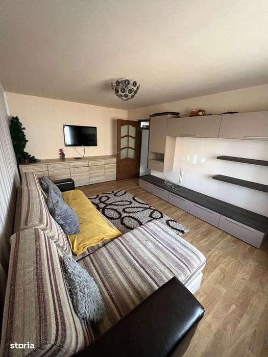 De vanzare 3 camere ,fix pe centru,mobilat,utilat,pret 75000 euro