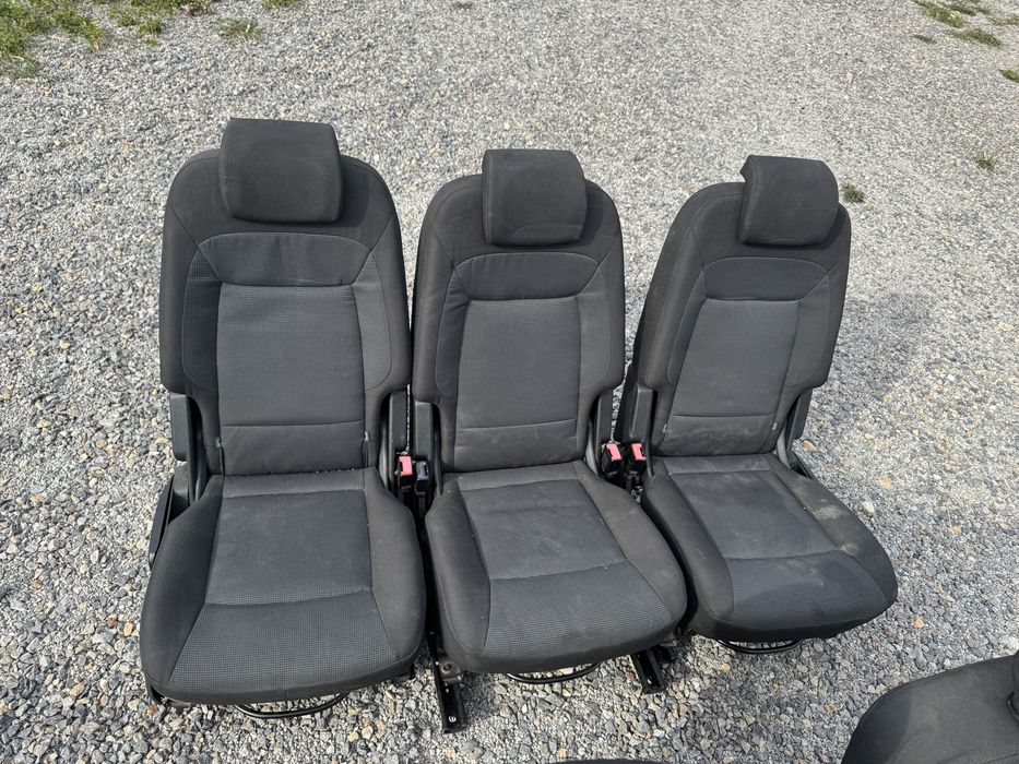 Продавам салон за ford s max