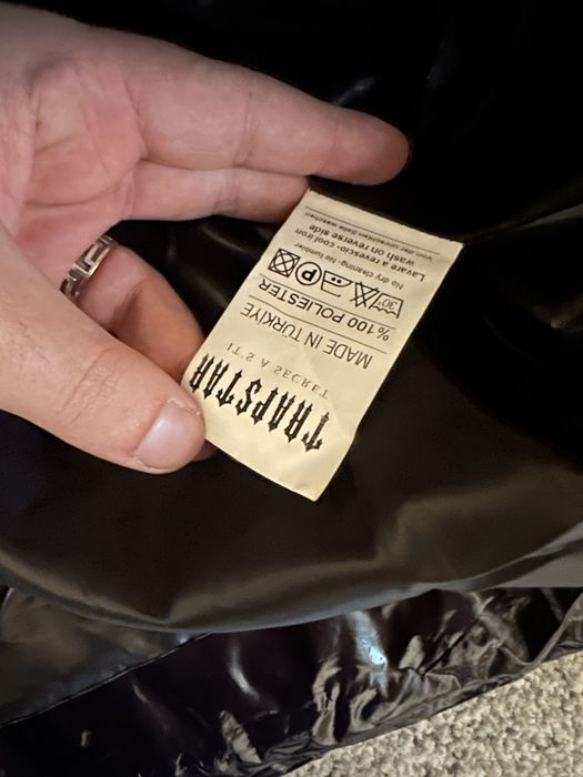 Geaca trapstar de iarna puffer am mai multe marimi.