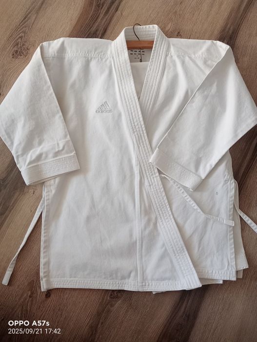 Kimono karate kumite