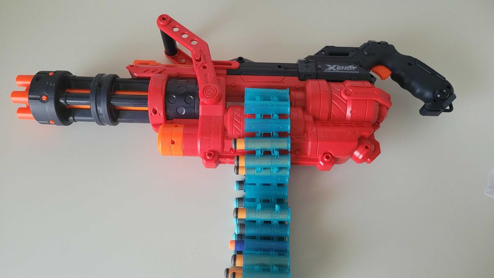 Jucarii Nerf si X-SHOT