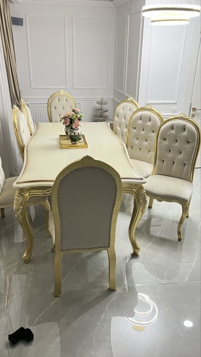 Vand masa lemn masiv 8 scaune