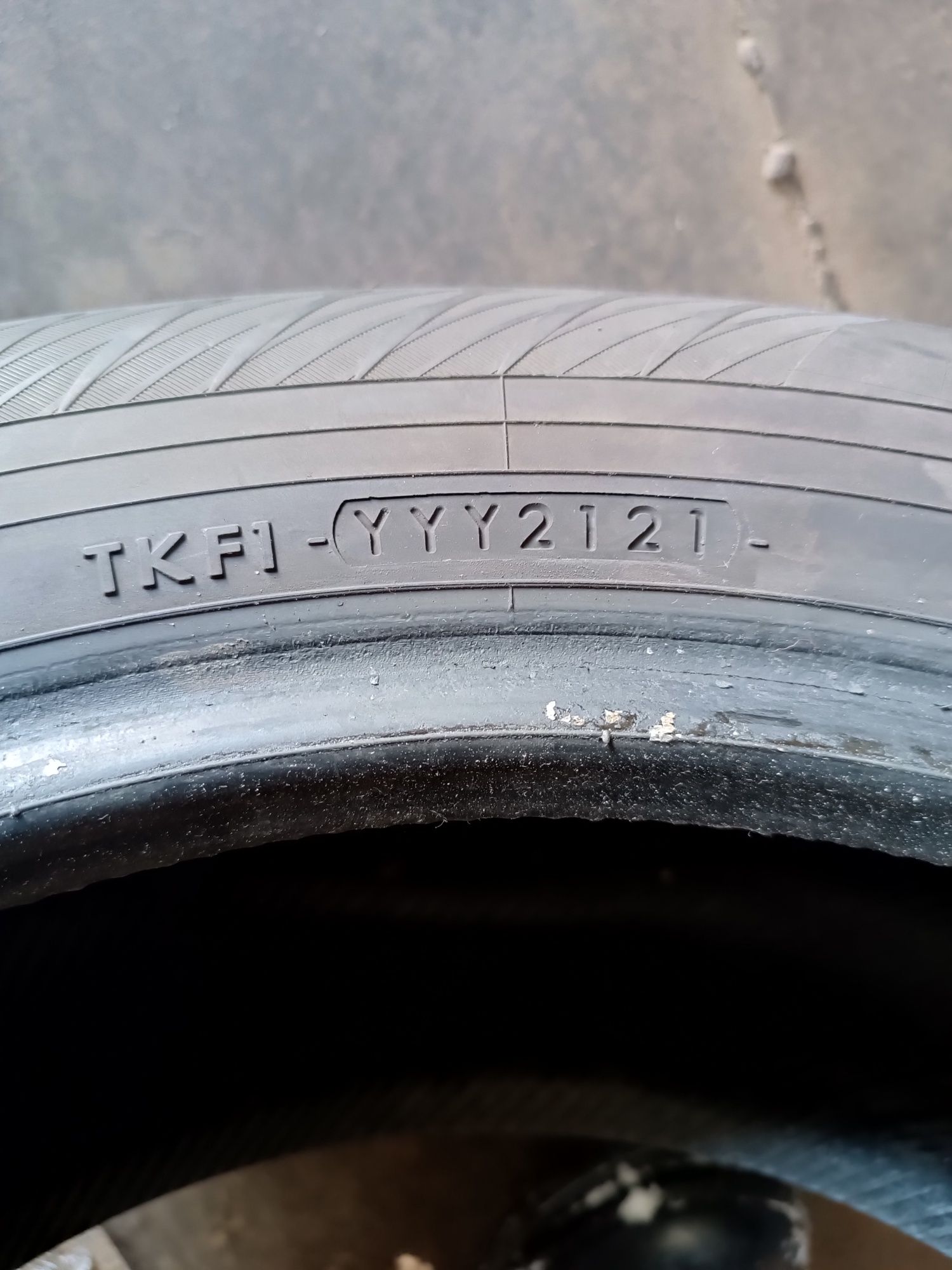 Продам автошину зимнюю шипованную 215/60 R 16